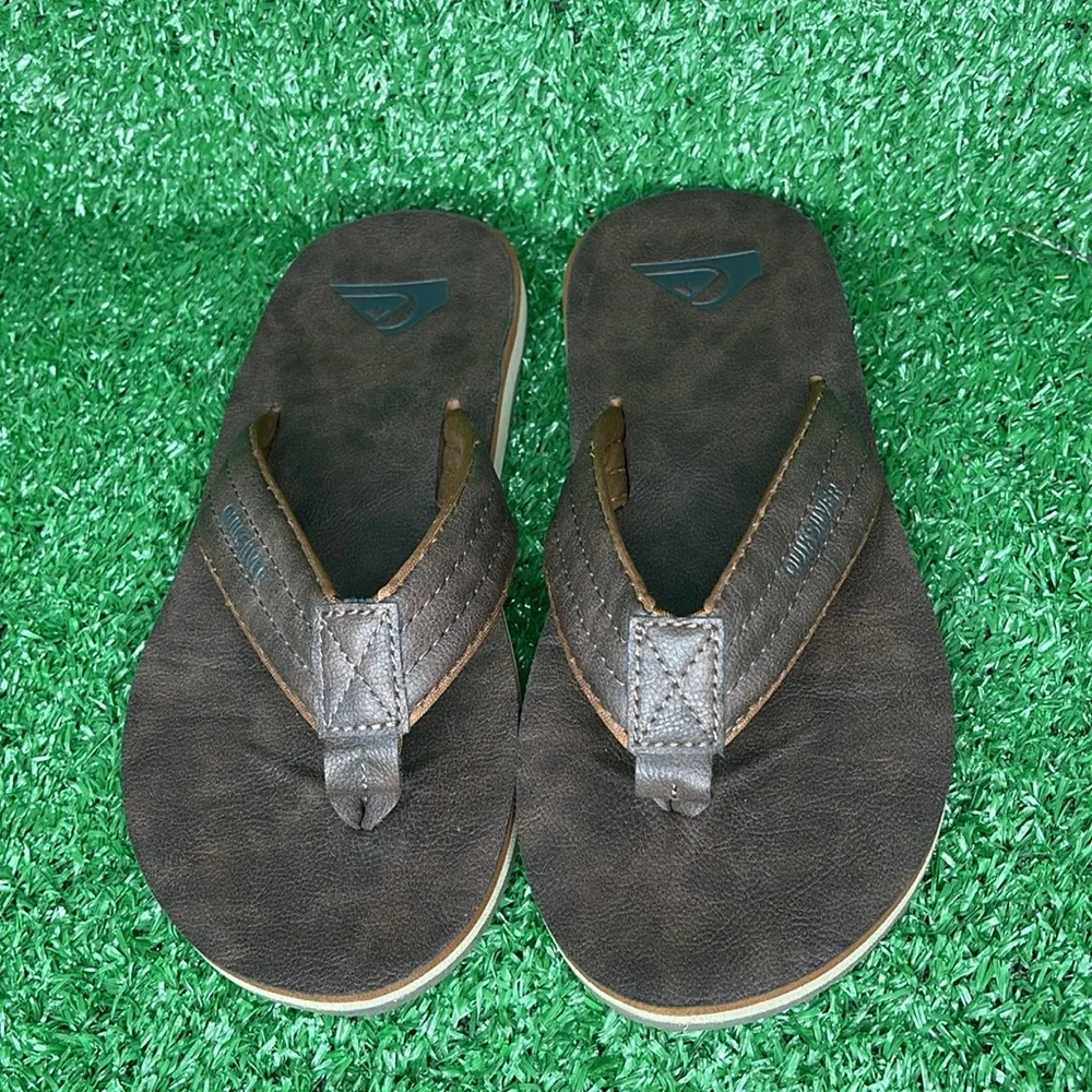 Quiksilver Carver Nubuck Thongs Size Womens 7 Men’s 5